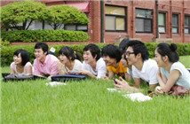 报道：留学生回国人数上涨已超出国人数